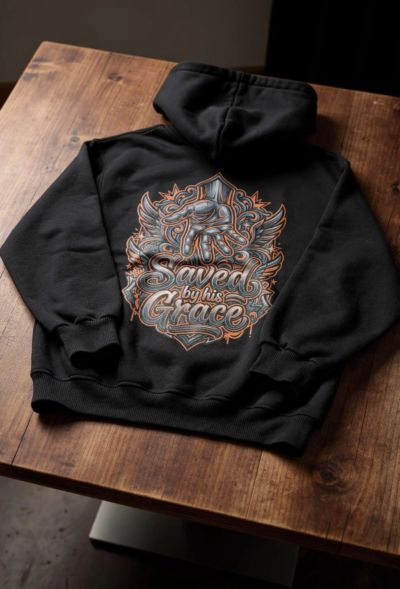 Saved Hoodie Schwarz – Rückenansicht – Christlicher Premium Hoodie 380 GSM