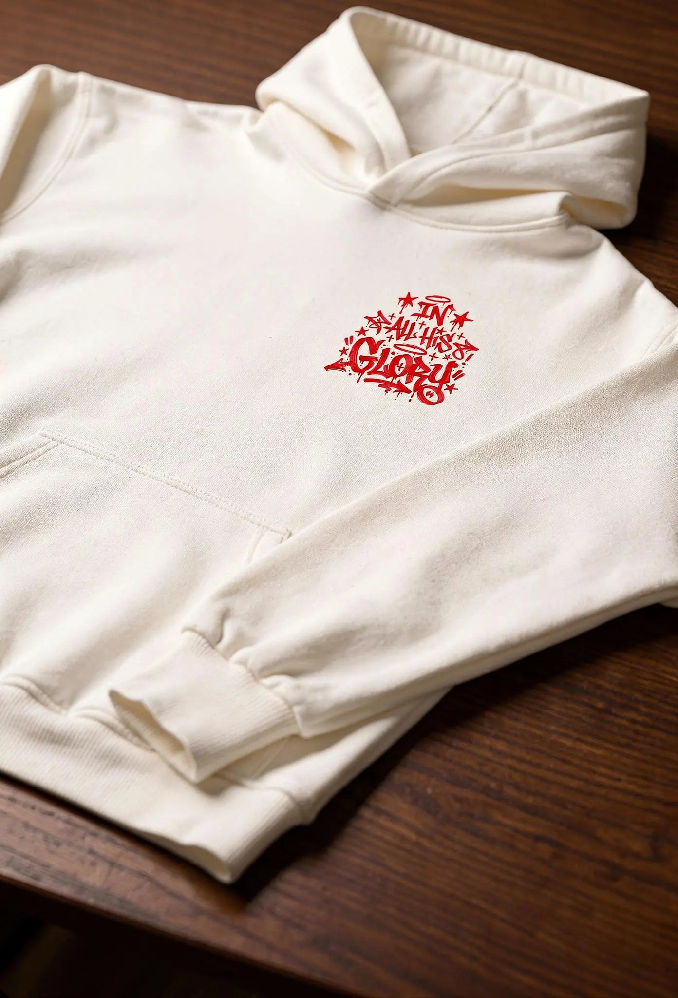 King of Kings Hoodie Weiß – Christliches Design auf der Brust – Faith-Based Streetwear