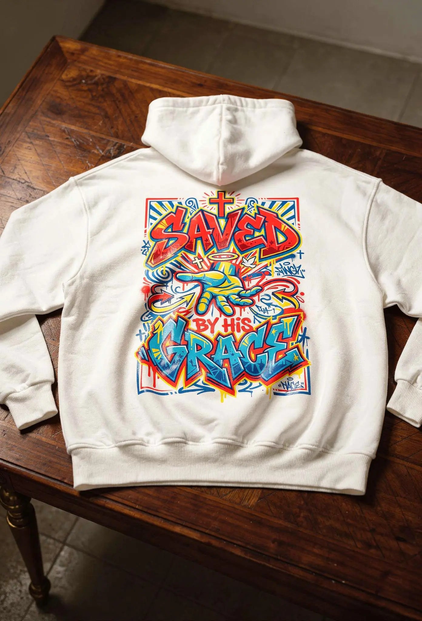Saved Hoodie Weiß – Rückenansicht – Christlicher Premium Hoodie 380 GSM