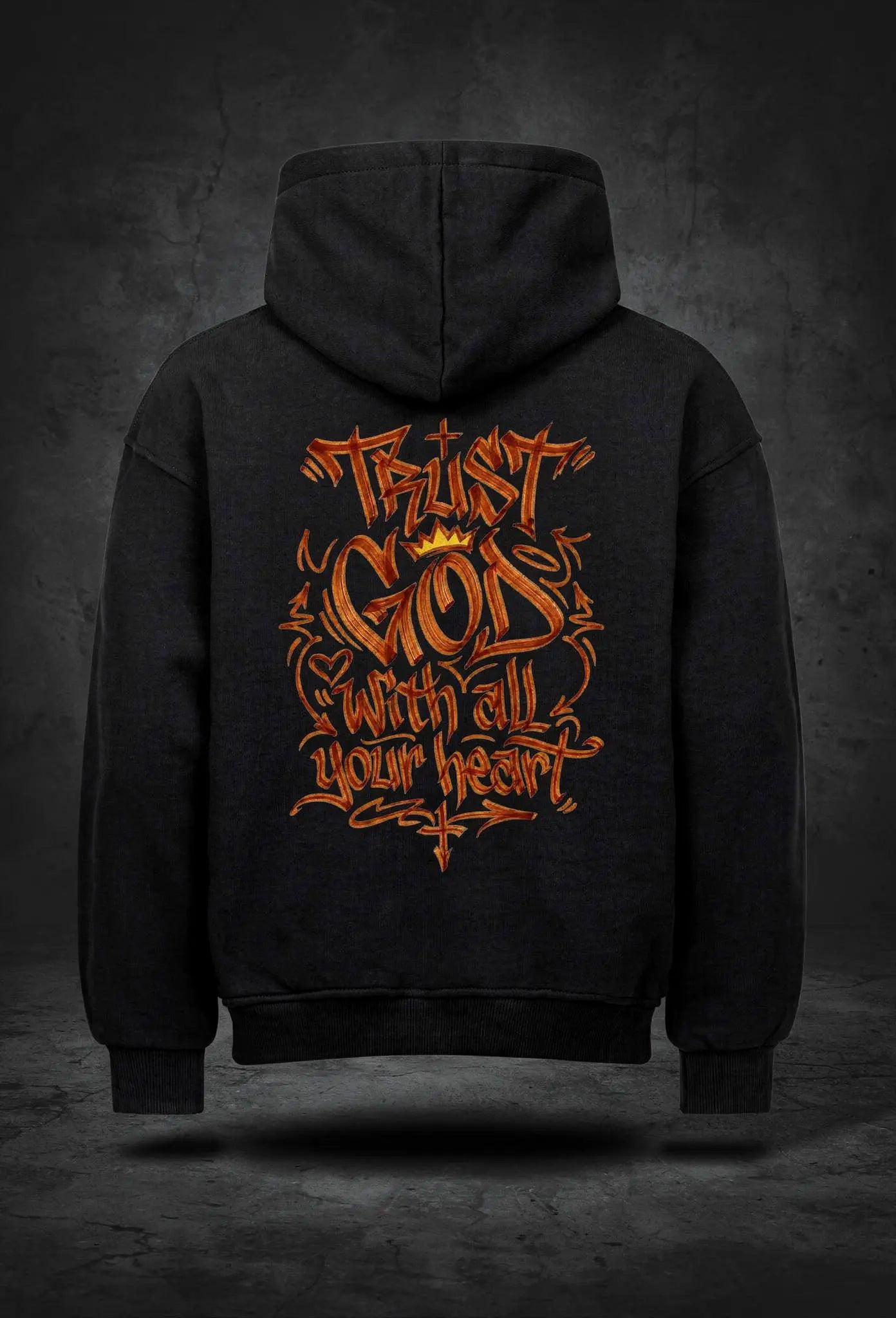 Trust God Hoodie Schwarz – Rückenansicht – Christlicher Oversized Hoodie von FirstChojce