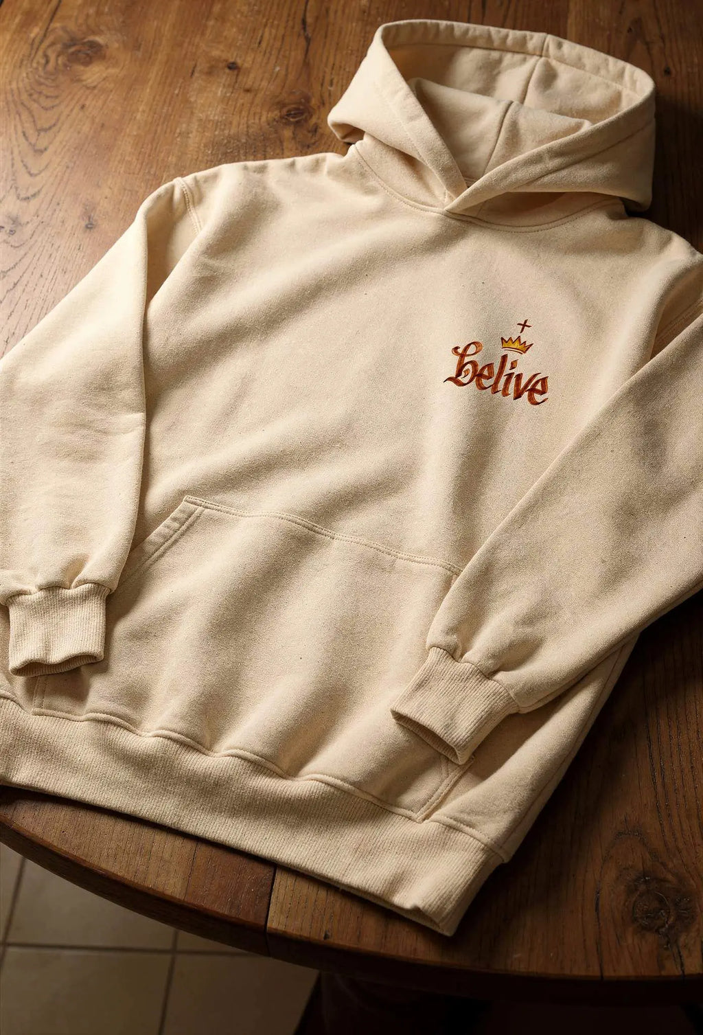 Trust God Hoodie Natural Raw – Christliches Design auf der Brust – Faith-Based Streetwear