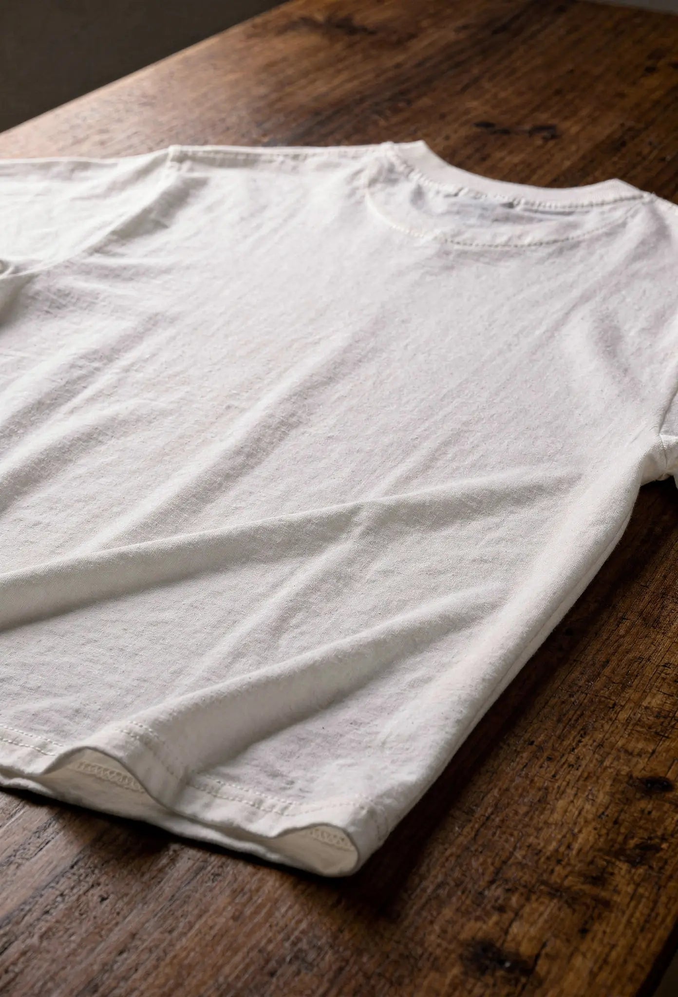 Love like Jesus Shirt Weiß – Rückenansicht – Christliches Premium Shirt 240 GSM